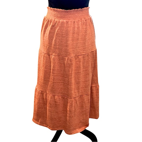 89th & Madison elastic waist skirt.  Lightweight. Orange. - Picture 1 of 8